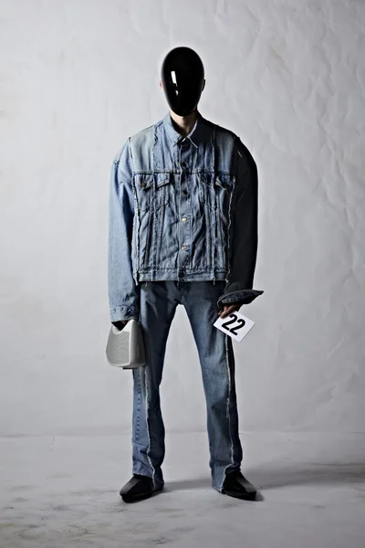 Look 22